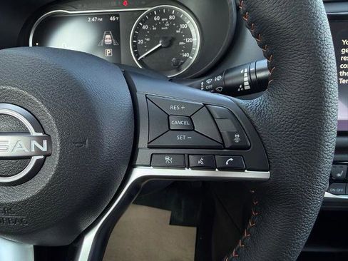 New 2025 Nissan Versa SR w/ Trunk Package image 23