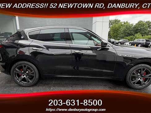 Used 2021 Maserati Levante AWD/4WD image 6