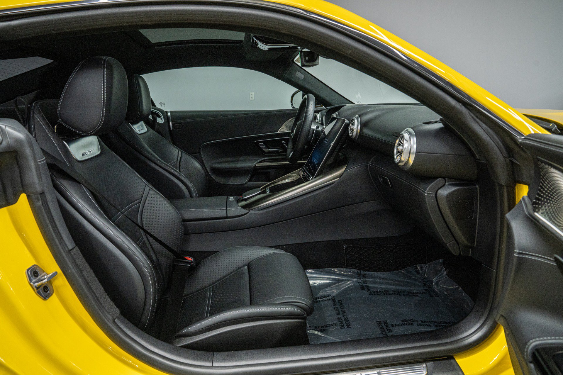Used 2024 Mercedes-Benz AMG GT 63 image 33