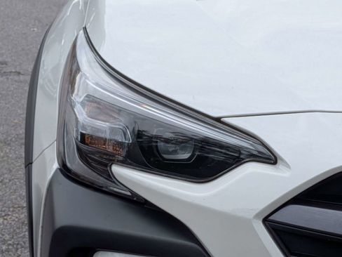 Certified 2024 Subaru Outback Limited AWD/4WD image 9