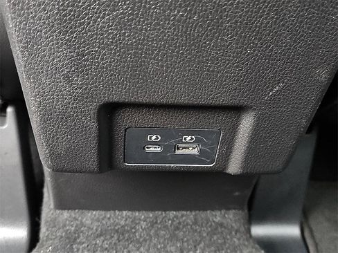 Used 2024 Mitsubishi Eclipse Cross SEL image 11