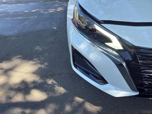 New 2025 Nissan Altima 2.5 SV image 9