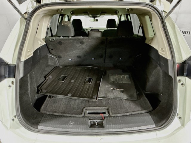Used 2025 Nissan Rogue S AWD/4WD image 23