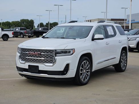 Used 2023 GMC Acadia Denali AWD/4WD image 3