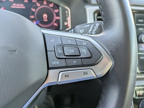 Used 2020 Volkswagen Atlas Cross Sport SEL image 23