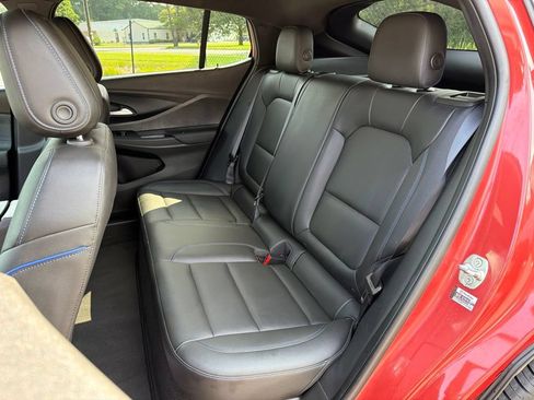 Used 2024 Buick Envista Sport Touring w/ Convenience I Package FWD image 24