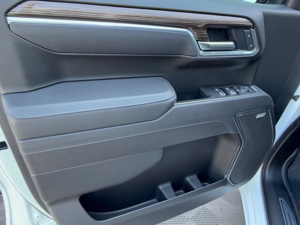 Used 2025 Chevrolet Silverado 1500 RST w/ Texas Edition Plus RWD image 14