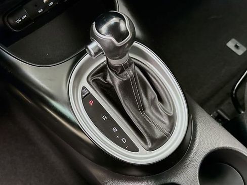 Used 2019 Kia Soul + image 16