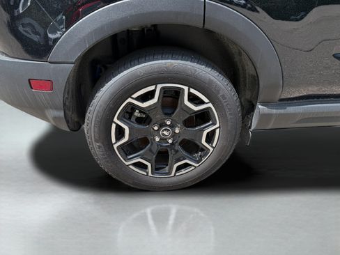 Certified 2025 Ford Bronco Sport Outer Banks w/ Outer Banks Tech Package+ AWD/4WD image 25