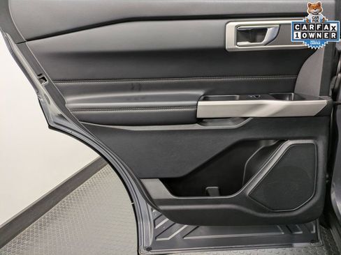 Used 2022 Ford Explorer XLT AWD/4WD image 22