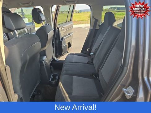 Used 2015 Jeep Patriot Sport w/ Power Value Group FWD image 14