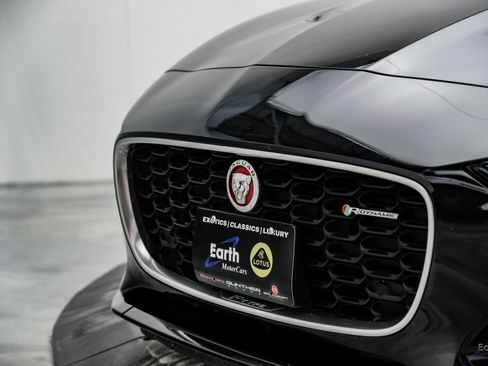 Used 2021 Jaguar F-TYPE R-Dynamic AWD/4WD image 31