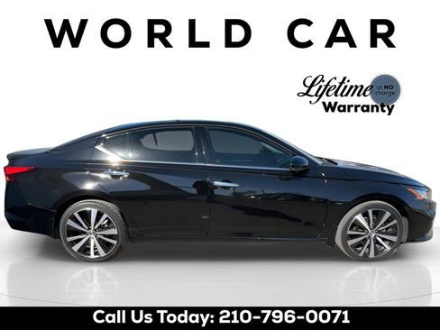 Used 2022 Nissan Altima 2.5 Platinum image 8