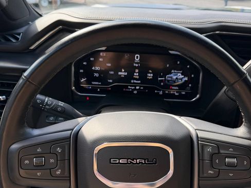 Used 2025 GMC Sierra 3500 Denali Ultimate AWD/4WD image 9