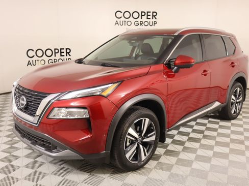 Used 2023 Nissan Rogue SL w/ SL Premium Package image 11