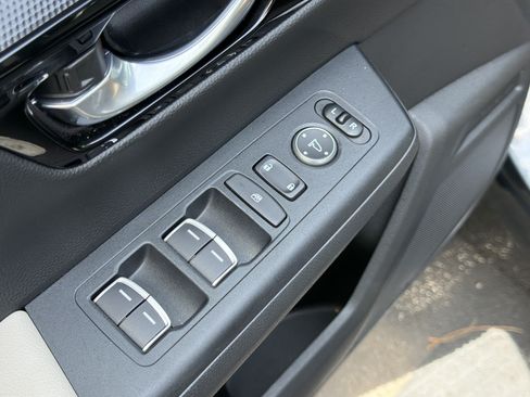 Used 2023 Honda CR-V EX-L image 15