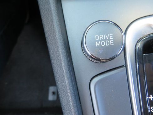 Used 2022 Hyundai Kona SE image 31