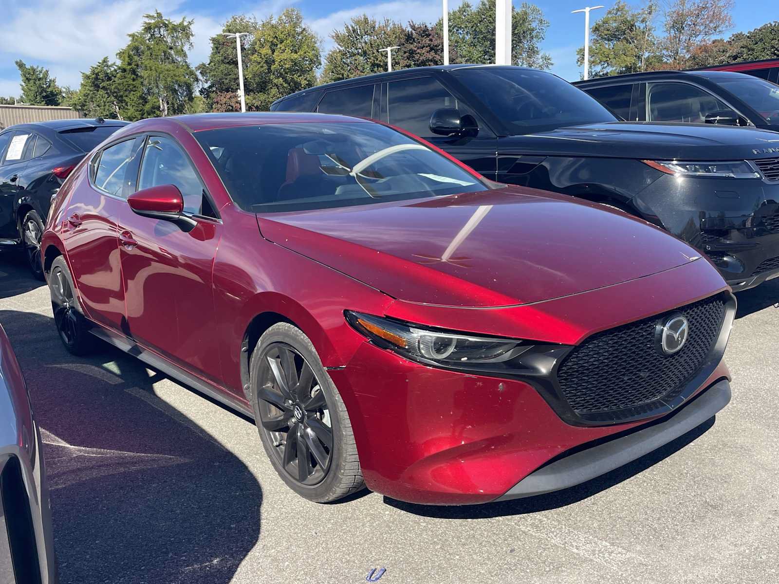 Used 2019 MAZDA MAZDA3 Hatchback w/ Premium Package FWD image 1