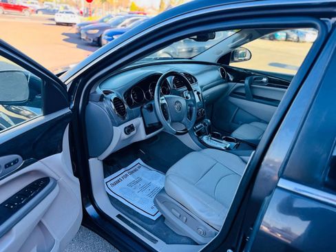 Used 2015 Buick Enclave Leather image 9