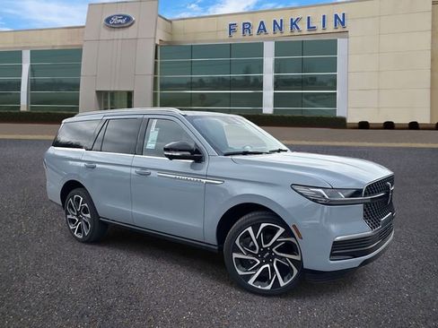 New 2026 Lincoln Navigator Reserve image 1