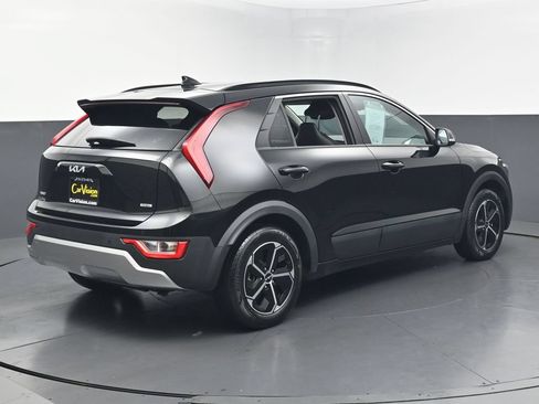 Used 2023 Kia Niro EX FWD image 5