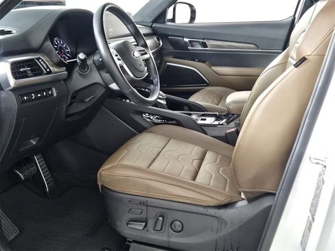 Used 2021 Kia Telluride SX w/ SX Prestige Package image 7