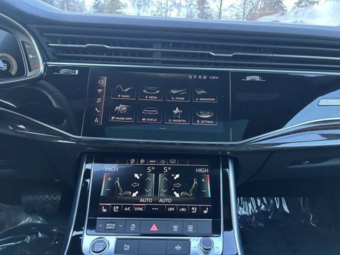 Used 2023 Audi Q8 Premium Plus w/ Premium Plus Package image 13