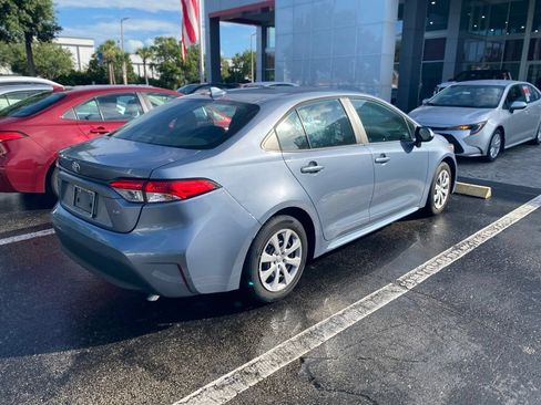 Used 2024 Toyota Corolla LE FWD image 2