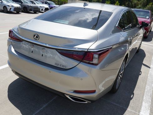 Certified 2020 Lexus ES 350 w/ Accessory Package 2 FWD image 6