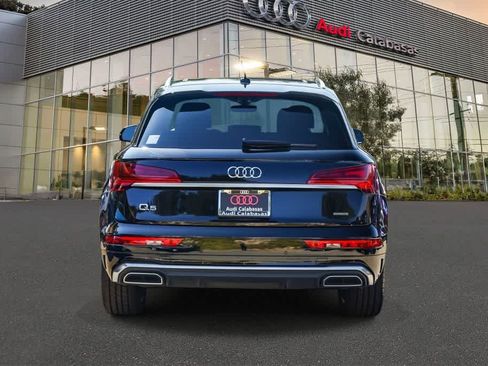Used 2023 Audi Q5 e Premium w/ Convenience Package AWD/4WD image 5