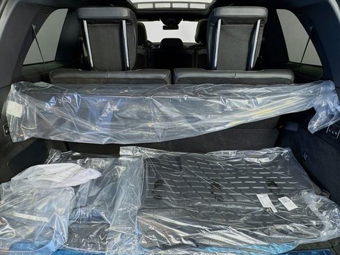 New 2025 Mercedes-Benz GLS 580 4MATIC image 24