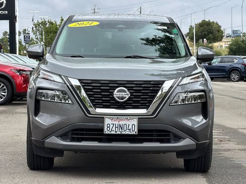 Used 2021 Nissan Rogue SV FWD image 9