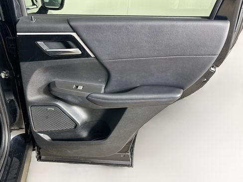 Used 2025 Mitsubishi Outlander SE FWD image 31