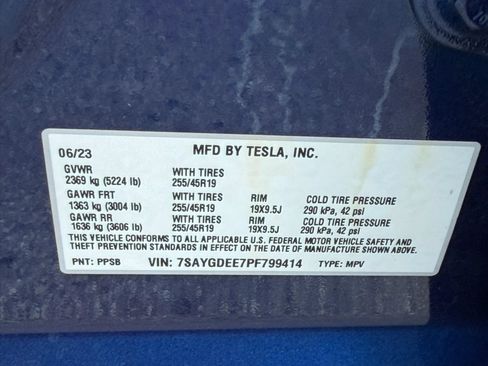 Used 2023 Tesla Model Y Long Range AWD/4WD image 33