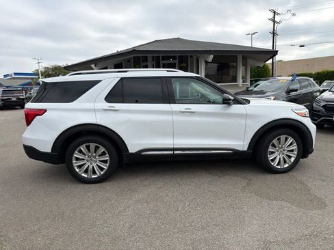 Used 2021 Ford Explorer Limited w/ Hybrid Equipment Group 310A RWD image 8