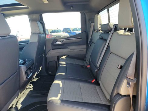 Certified 2025 Chevrolet Silverado 1500 ZR2 w/ Technology Package image 12