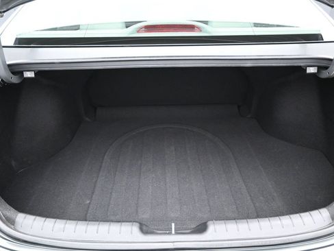 Used 2025 Hyundai Elantra SEL FWD image 33