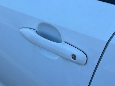 Used 2021 Toyota Corolla LE FWD image 7