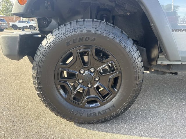 Used 2015 Jeep Wrangler Sport AWD/4WD image 36