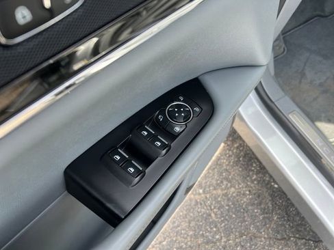 Certified 2023 Lincoln Nautilus Reserve FWD image 15