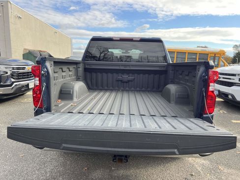 Used 2021 Chevrolet Silverado 1500 LT w/ Bed Protection Package image 6