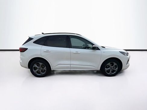 Used 2023 Ford Escape ST-Line w/ Tech Pack #1 AWD/4WD image 4