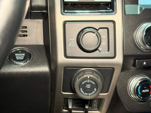 Used 2018 Ford F150 Platinum w/ FX4 Off-Road Package AWD/4WD image 24