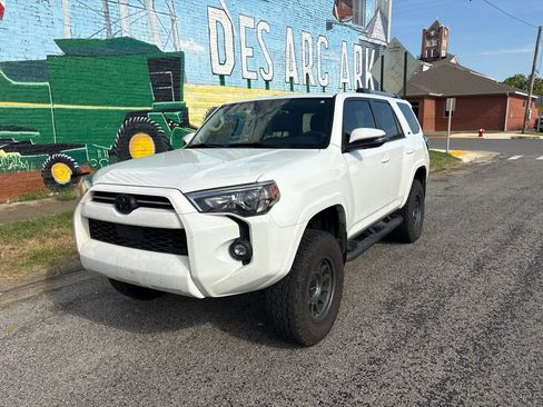 Used 2021 Toyota 4Runner SR5 Premium w/ Moonroof Package AWD/4WD image 46