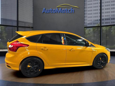 Used 2013 Ford Focus ST FWD image 12