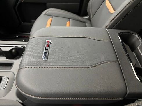 New 2026 GMC Sierra 2500 AT4 w/ AT4 Premium Plus Package AWD/4WD image 29