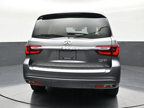 Used 2019 INFINITI QX80 Luxe w/ All-Season Package RWD image 4