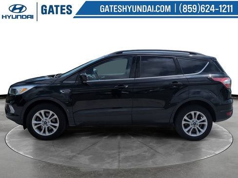Used 2018 Ford Escape SE AWD/4WD image 6