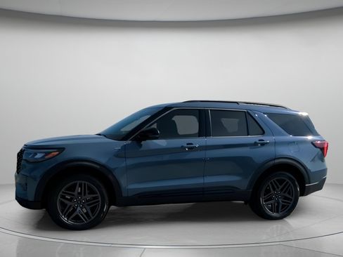 New 2026 Ford Explorer ST-Line RWD image 15