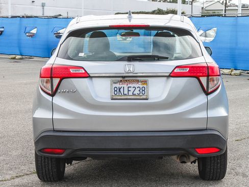 Used 2019 Honda HR-V LX image 8